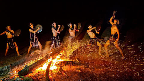 Đấu tranh phòng, chống các thế lực thù địch lợi dụng vấn đề dân tộc, tôn giáo để gây chia rẽ, kích động bạo lực ở Tây Nguyên