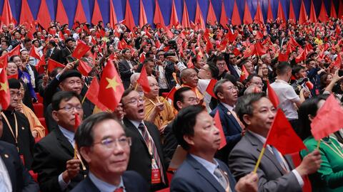 Tiếp tục xây dựng, hoàn thiện tổ chức bộ máy của hệ thống chính trị trong thời gian tới