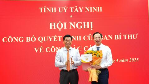 Công bố quyết định của Ban Bí thư về công tác cán bộ tại Tây Ninh