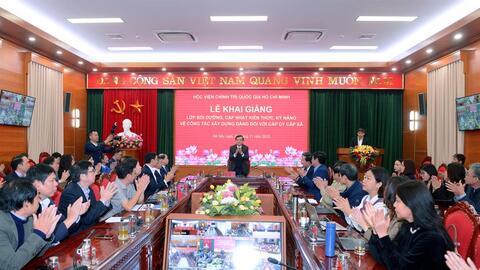 Bồi dưỡng, cập nhật kiến thức, kỹ năng về công tác xây dựng Đảng cho cấp ủy cấp xã