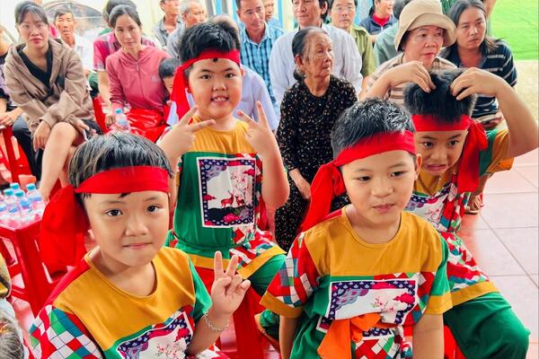 Sôi nổi ngày hội đại đoàn kết dân tộc ở nhiều địa phương