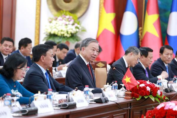 Mở ra chương mới trong quan hệ giữa hai Đảng, hai nước Việt Nam - Lào