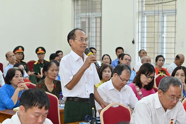 Người làm nghề tổ chức xây dựng Đảng với vấn đề đảng viên đương chức giữ mối liên hệ với cấp ủy nơi cư trú trong tình hình mới